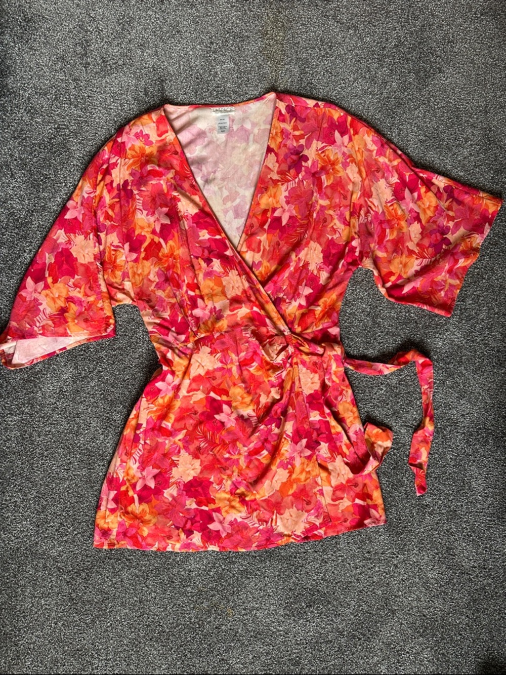 l*space Floral Wrap Robe in Pink & Orange Size M